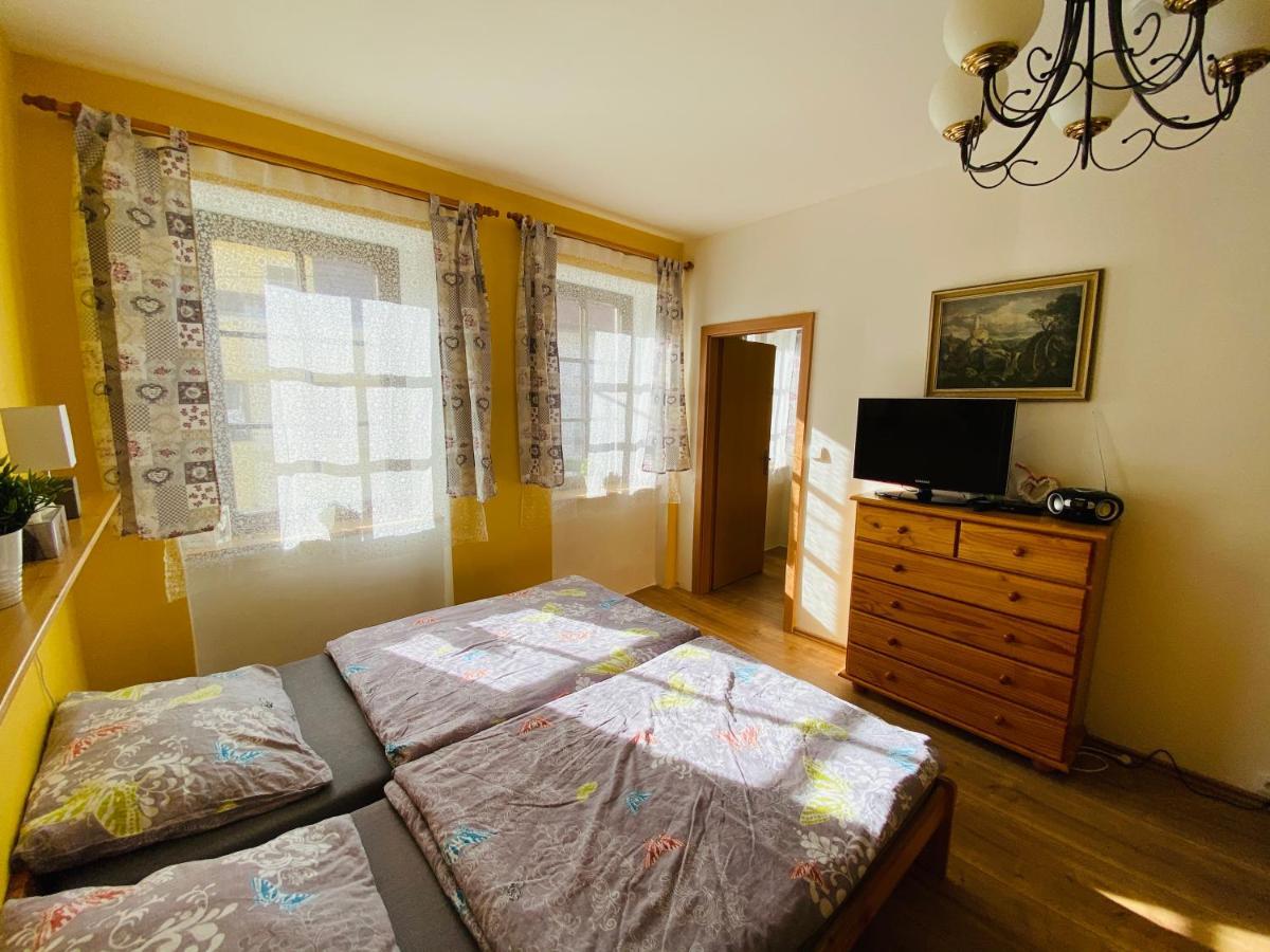 Apartman Pod Bozim Darem Jáchymov Zewnętrze zdjęcie