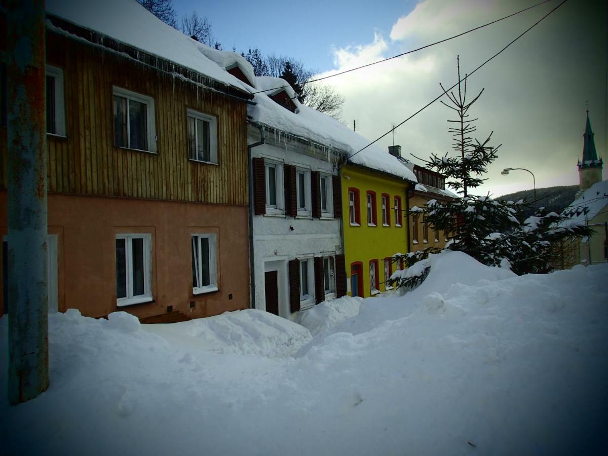 Apartman Pod Bozim Darem Jáchymov Zewnętrze zdjęcie